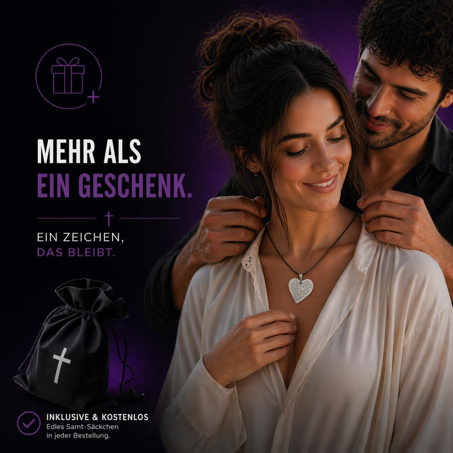 Halskette mit Herzanhänger aus Edelstahl mit Vaterunser-Gravur, schwarzes Band, gesegnet, mit Samtsäckchen – Bild 5