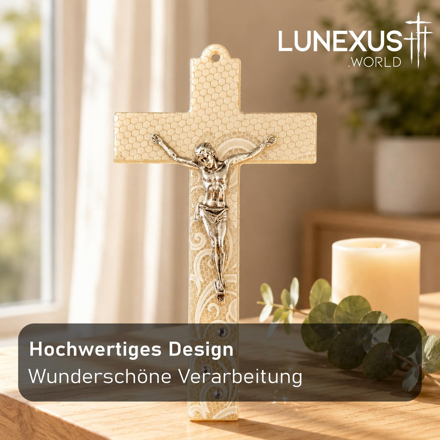 Glaskreuz weiß-elfenbein mit Korpus und Schmucksteinen, 17×9 cm, gesegnet – Bild 8