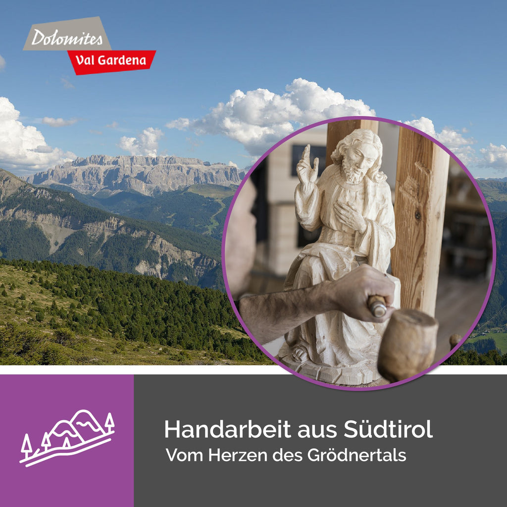 Wandmadonna betend – handgeschnitzte Madonna aus Lindenholz, gefertigt in Südtirol