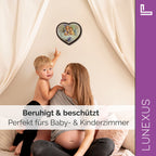 Schutzengelbild Herzform 14×15,5 cm – Zwei Engel über schlafendem Baby - LUNEXUS