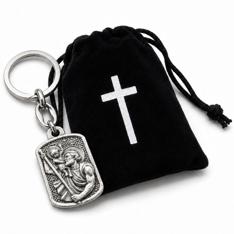 Llavero San Cristóbal relieve plateado 8 cm – bendecido – vista del producto