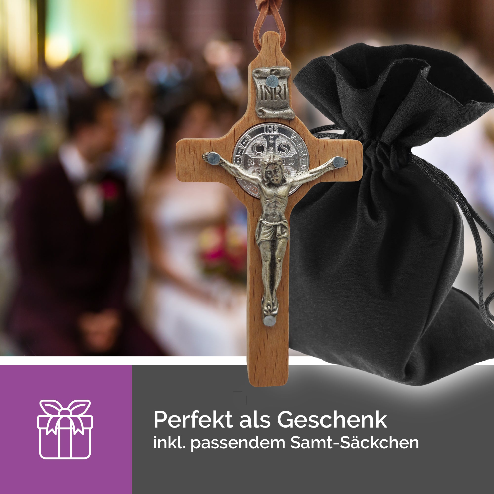 Detailansicht des Holzkreuzes mit Korpus und Benediktus Medaille aus italienischer Fertigung