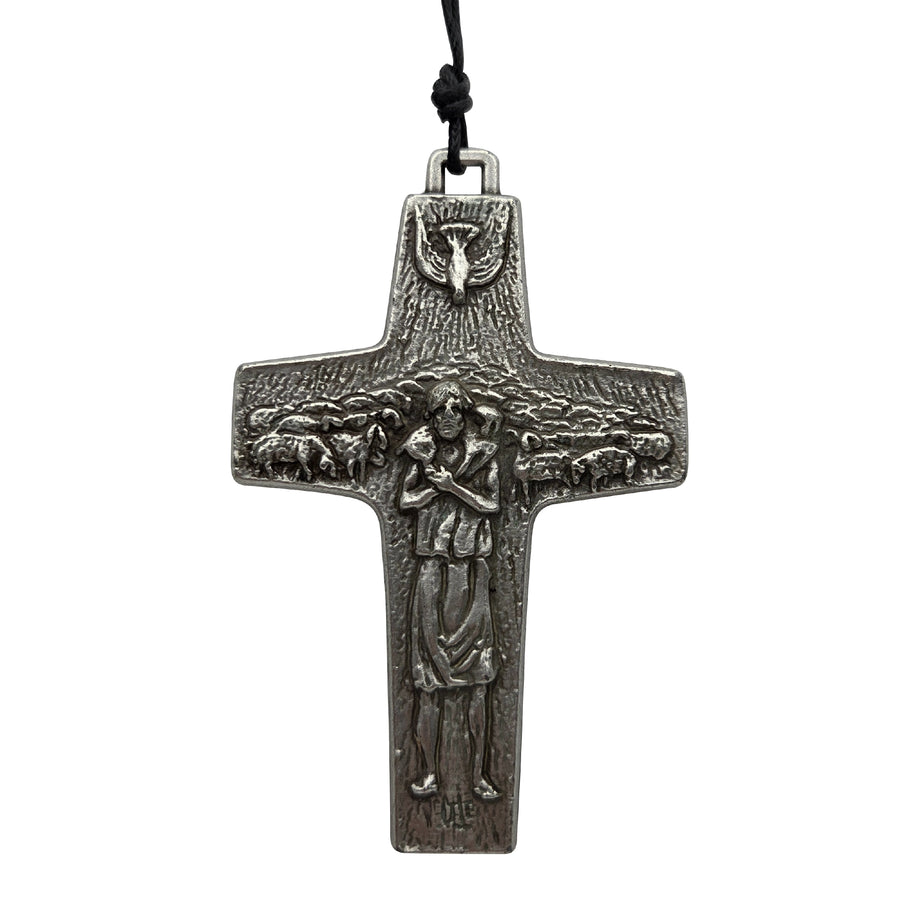 Pendentif croix avec berger, brebis et colombe en relief argenté, avec cordon en cuir