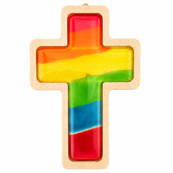 Croce da parete in legno di faggio con nucleo di vetro arcobaleno 17×12 cm – benedetta – vista del prodotto