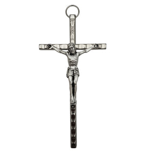 Wandkreuz aus Metall mit Jesusfigur inkl. Samtbeutel